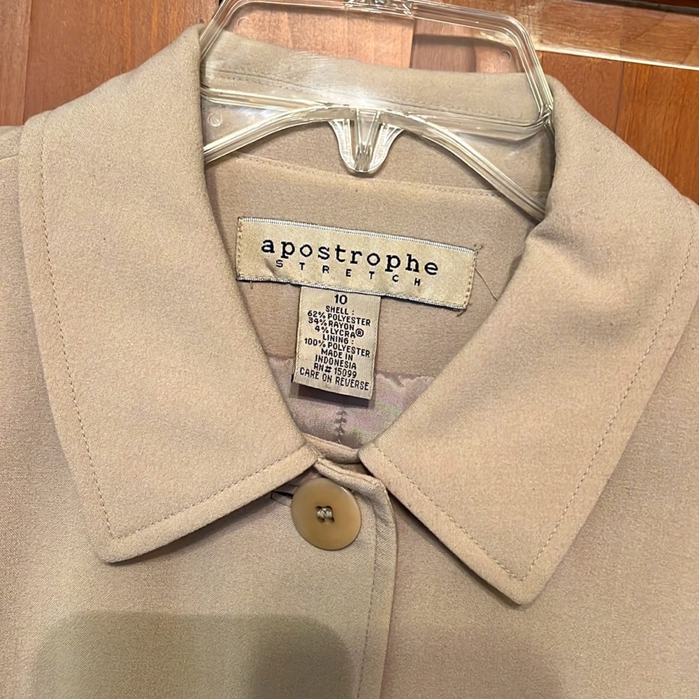 Women’s Blazer - Picture 3 of 3